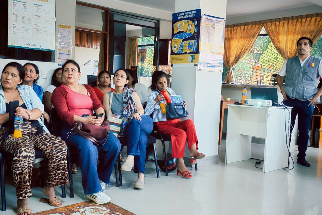 chsalternativo's tweet photo. #MadreDeDios | Organizaciones sociales fortalecen la #vigilancia ciudadana para prevenir la #explotación humana
Realizamos el taller “Comunidades en acción: fortaleciendo la #vigilancia ciudadana y la gobernanza local para prevenir la #explotación humana en Madre de Dios”(1/2) https://t.co/s1ikz28QIC