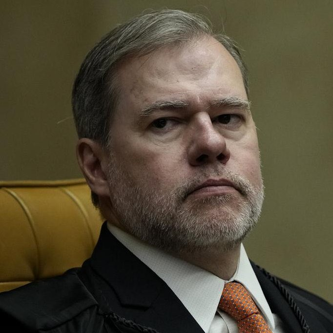 meioindep's tweet photo. 🚨ATENÇÃO: Dias Toffoli, do TSE, dá prazo de 6 horas para que 16 perfis ligados a Renan Santos sejam suspensos nas redes sociais https://t.co/liT6HkHJQA