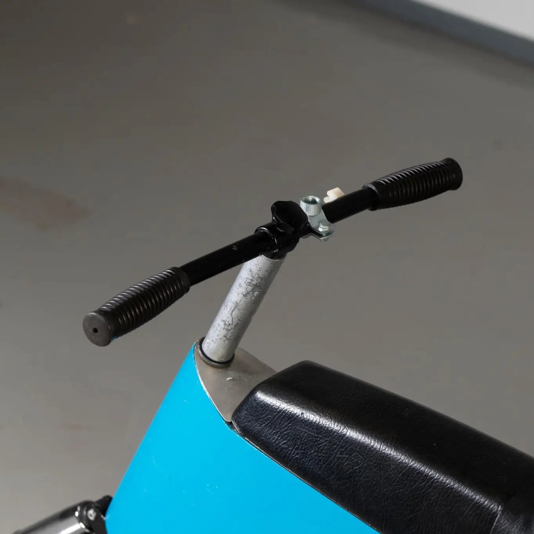Bringatrailer's tweet photo. Does this count as air-cooled?

https://t.co/rS58q2ZERz https://t.co/aStaNOFUdw