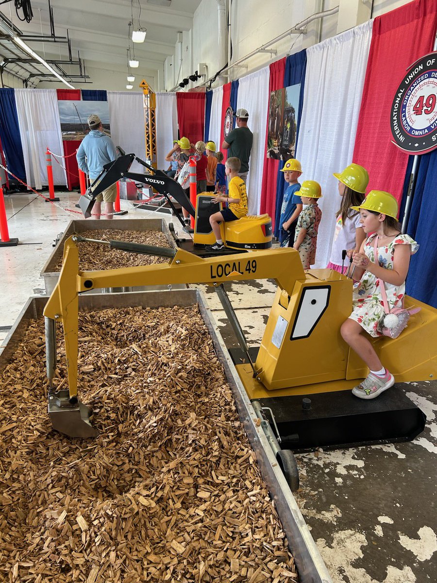 49Local's tweet photo. Look at those future operators! Find us at the MN State Fair at Cosgrove and Wright, outside the 4-H building. #mnstatefair #mnstatefair2026 #operatingengineers #heavyequipment https://t.co/kebRb6Pz1L