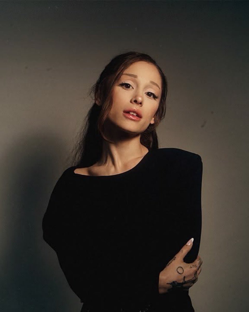 TheGrandeTop10's tweet photo. The only song Ariana Grande has not performed on tour from ‘petal’ is ‘nowhere, nobody’ https://t.co/schVMUdIkW