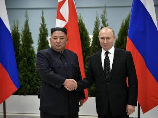 RussianSpoof's tweet photo. 🚨 Something happened in North Korea that left Putin shocked

When President Putin visited North Korea, a strange incident reportedly caught everyone’s attention during his meeting with Kim Jong Un.

A North Korean soldier stepped forward to approach Putin, but security officials immediately stopped him and took him away.

Putin watched the entire situation for a few moments, appearing surprised.

North Korea’s strict political system and Kim Jong Un’s absolute authority have long attracted global attention.

But one question remained:

How much power does the country’s leader really have over the people under his rule ?