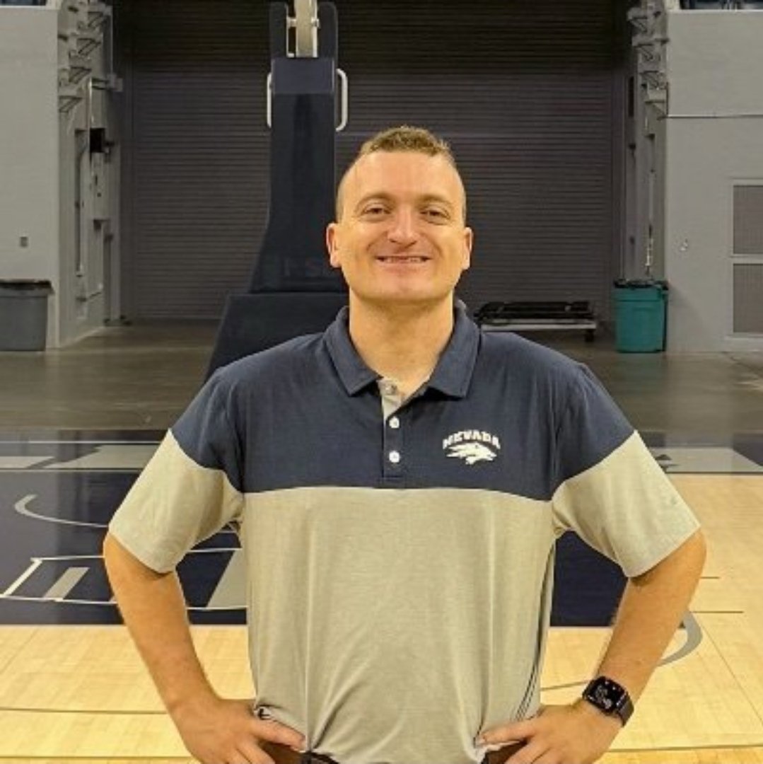 domcolling21's tweet photo. "I invested in the quack video program"
Ryan Milano started out doing the quack video program. With this as a foundation he moved to UNR and started the Pack vision mountain west program. They cover the mountain west and use professional Ross studio equipment.
@ryanmilano24 https://t.co/oTgEZiZ0iv