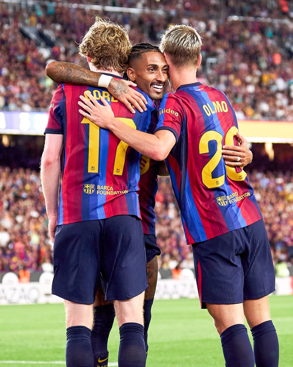 ActuFoot_'s tweet photo. La puissance offensive du Barça 🥵💙❤️ https://t.co/KiwPpfcPuJ