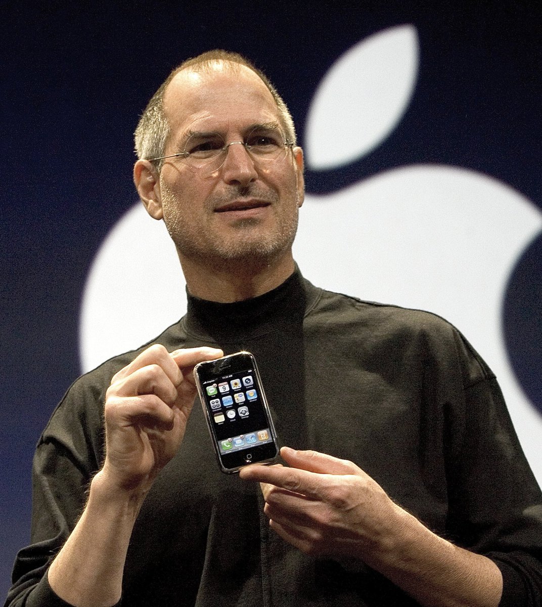 noahhermanyt's tweet photo. while Steve may be the soul or DNA of Apple, to me, Tim will forever be its heart and backbone  https://t.co/ifiJgCQEq9