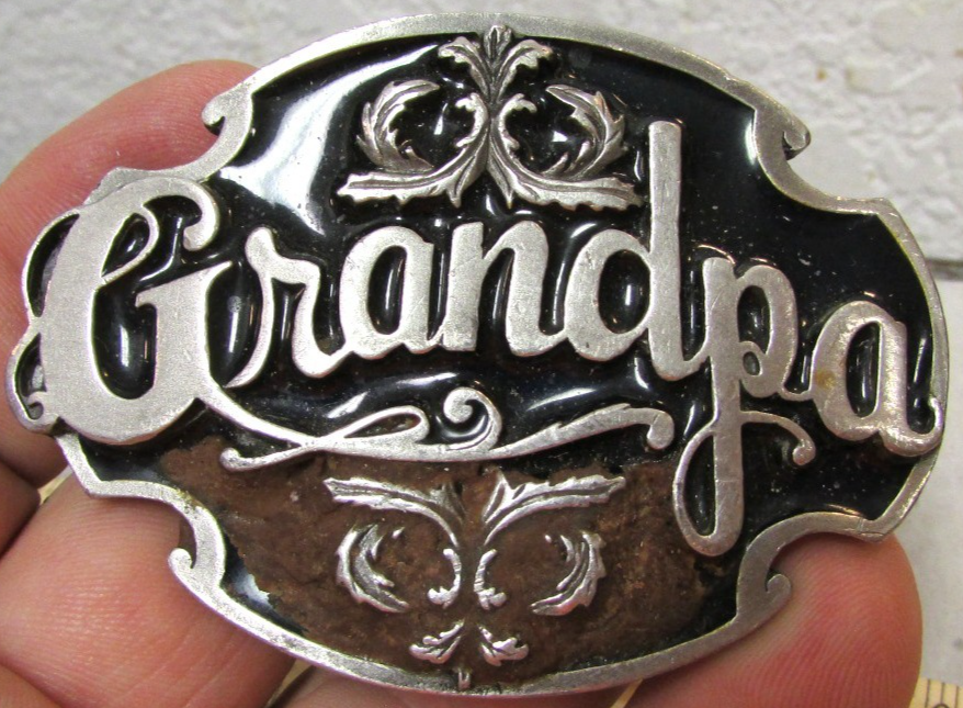 WayUpInAlaska's tweet photo. Grandpa metal Belt buckle 1988 Siskuyou A-80, Williams Oregon - measures 3.25 x 2.25 inches
eBay listing: https://t.co/7gT9aVON8J
Local pick up is available in Fairbanks AK
#ebayseller #itemoftheday #grampa #beltbuckle #localpickupavailable #ebaystore #wayupinalaska https://t.co/8dZHc1zKtz