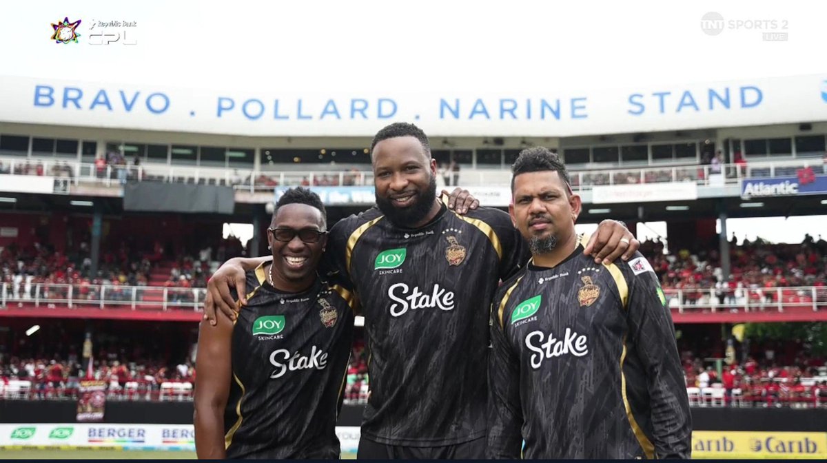 Rokte_Amarr_KKR's tweet photo. 🚨 A STAND FOR THE LEGENDS. A TRIBUTE TO THE ICONS. 💜🇹🇹

Queen's Park Oval honours 3 homegrown legends: Dwayne Bravo, Kieron Pollard &amp; Sunil Narine by renaming the former Trini Posse Stand as the Bravo•Pollard•Narine Stand on the  Independence Day of Trinidad &amp; Tobago! 🇹🇹😍 https://t.co/OvF6YvjXom