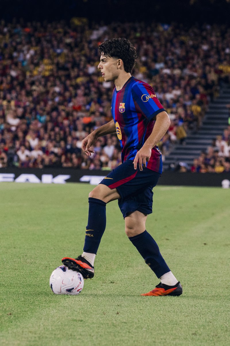 OriolJove's tweet photo. 🔵🔴 XAVI ESPART és el SEGON jugador de la història del Barça que, havent sorgit de la Masia, juga els 90 minuts dels tres primers partits d'una Lliga tenint menys de 20 anys:

Lamine Yamal (18 anys i 50 dies) 
XAVI ESPART (19 anys i 103 dies) https://t.co/UAq1Xfle9O
