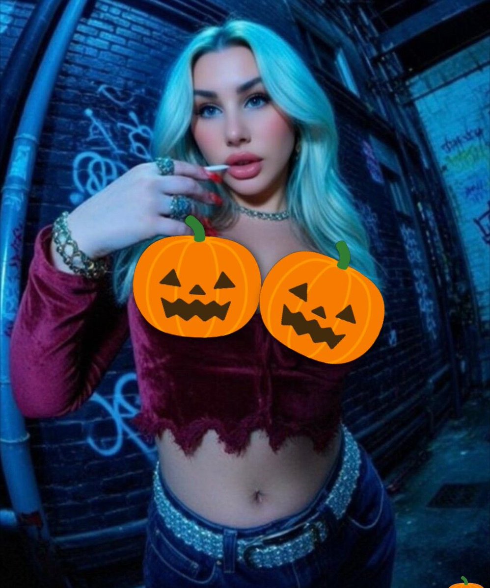 findomcelebrity's tweet photo. It’s almost Locktober 🎃 https://t.co/WK05hdx5v8
