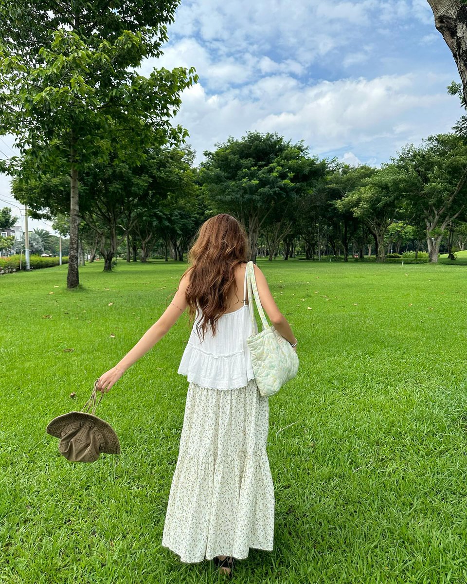 vessalel's tweet photo. Wassup 🌍 Just dropping by to say: the world is a better place with you in it—go shine today! 🌟
oyqYtu https://t.co/2pmbDCvs7K