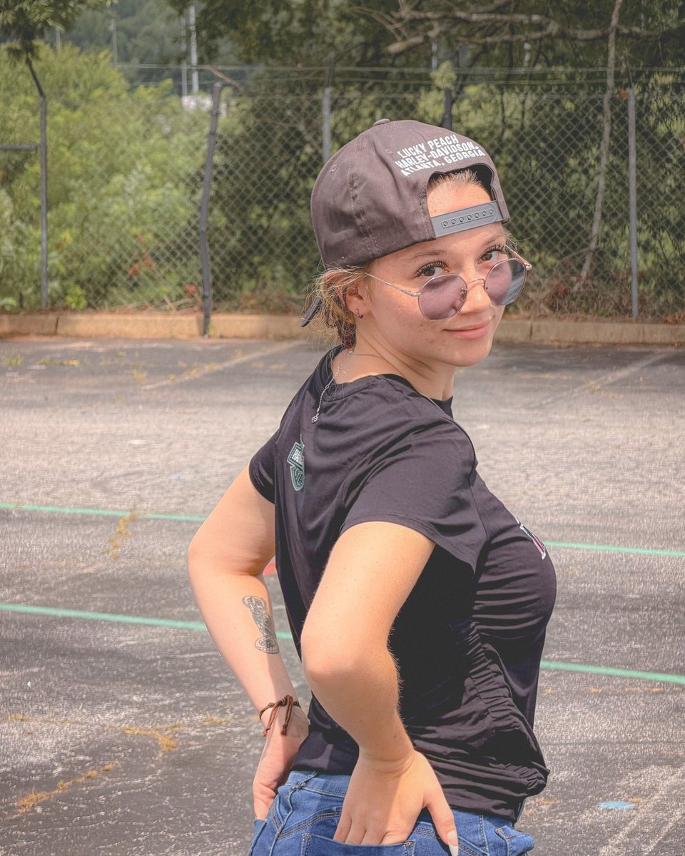 HollyDelca5plb's tweet photo. Rock our new Lucky Peach H-D snapback. Stop by the shop to grab yours and complete your look before the weekend ride. https://t.co/AQWbSLs4hh
