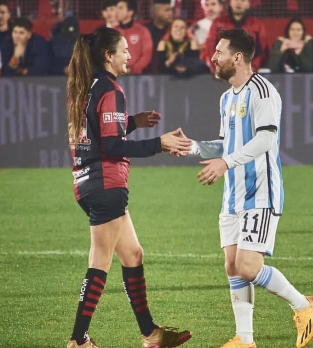 MendoMela's tweet photo. El paso del tiempo es una mierda,  😭 https://t.co/ts3D6kFgu4