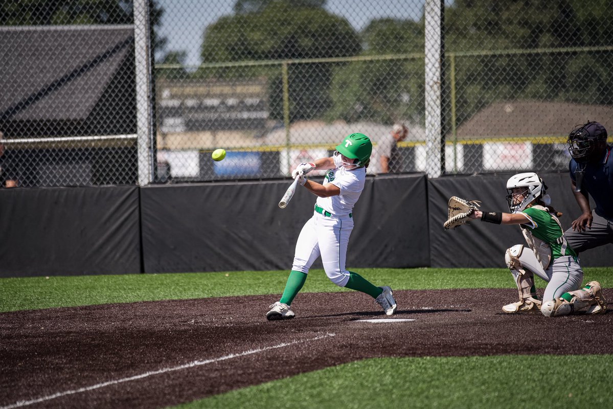 BraelynnScott08's tweet photo. First scrimmage and practices with my team this weekend so very excited !! Love my girls and excited for the upcoming season!! Go tigers!💚
@nemccsoftball 
@LetsGoICC_SB 
@UTM_Softball 
@UTM_DFarmer 
@ChelseaEFarmer 
@CoLinSoftball 
@tagupSoftball 
@UCASoftball 
@UNASoftball https://t.co/JouyhP6q6z