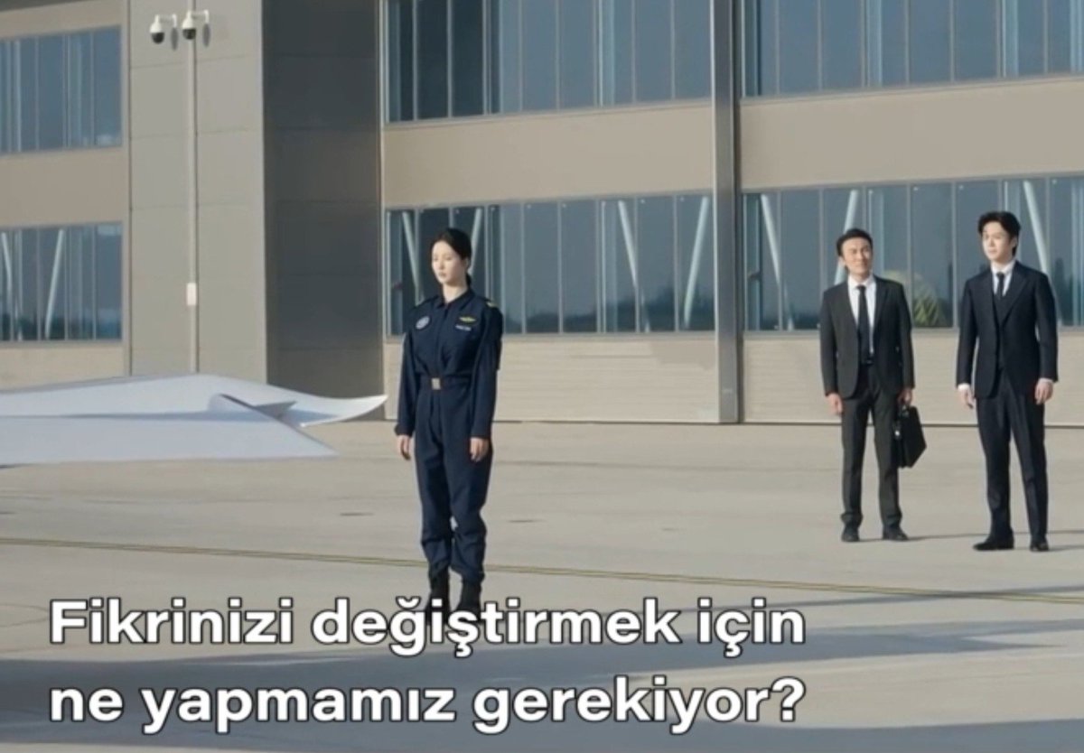 notstudyingrn's tweet photo. Pilot kızın dizisi gelince yeni bölümü unutmuşum çünkü burnu havada kızı sallamayan ceoların 48 saat olmadan  kızın kapısında yatması köpek olması  >>>> 

~Blossom Through The Cloud https://t.co/OnAUQxmiFY