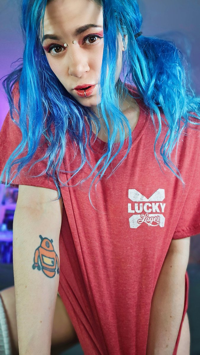 o0Pepper0o's tweet photo. ILL LAKE YOUR AMERICAS 
🌊🌊🌊 https://t.co/owuIjaPN4k