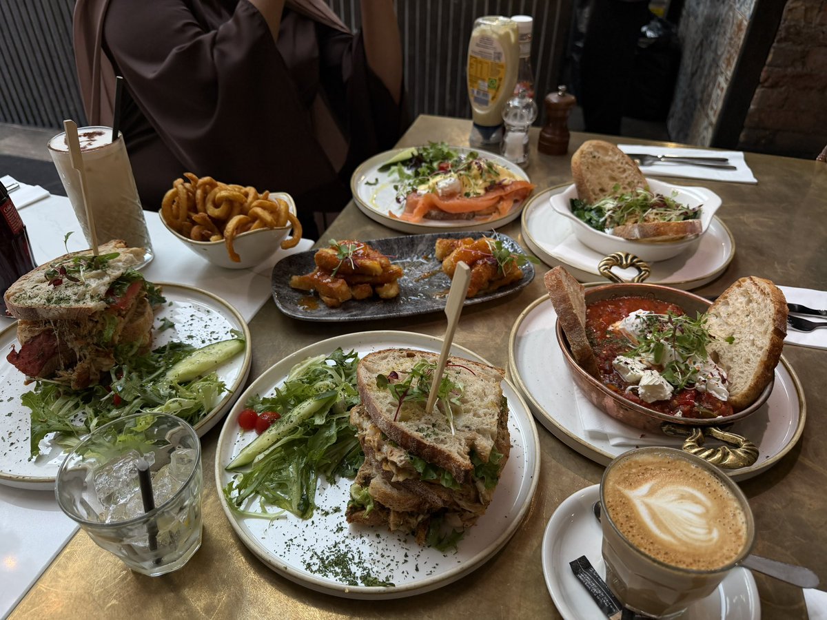 fttmeow's tweet photo. An excellent spread https://t.co/TVNIYygBhc