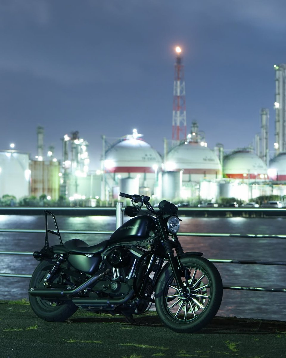 HangViers's tweet photo. Yokkaichi night ride 
July 18, 2026

It was too hot to ride during the day, so I went on a night ride for the first time in a while. It was hot and humid even at night, with on-and-off rain. The strong wind and flimsy tripod made taking photos https://t.co/rQzGD9dzVU