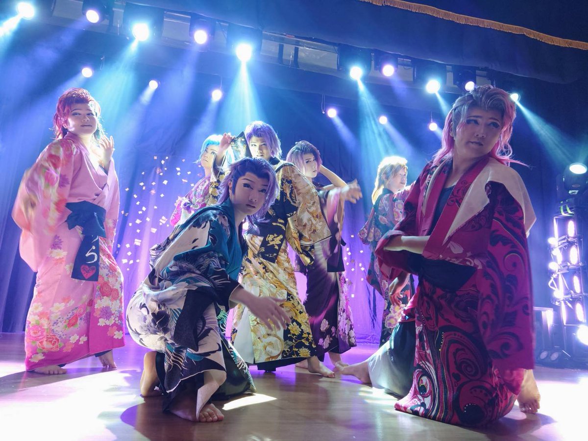 junko5555's tweet photo. 8/29 昼公演

トップ！Paradiso 〜愛の迷宮〜

#三咲鷹人 #劇団暁 https://t.co/atTh5yjacU
