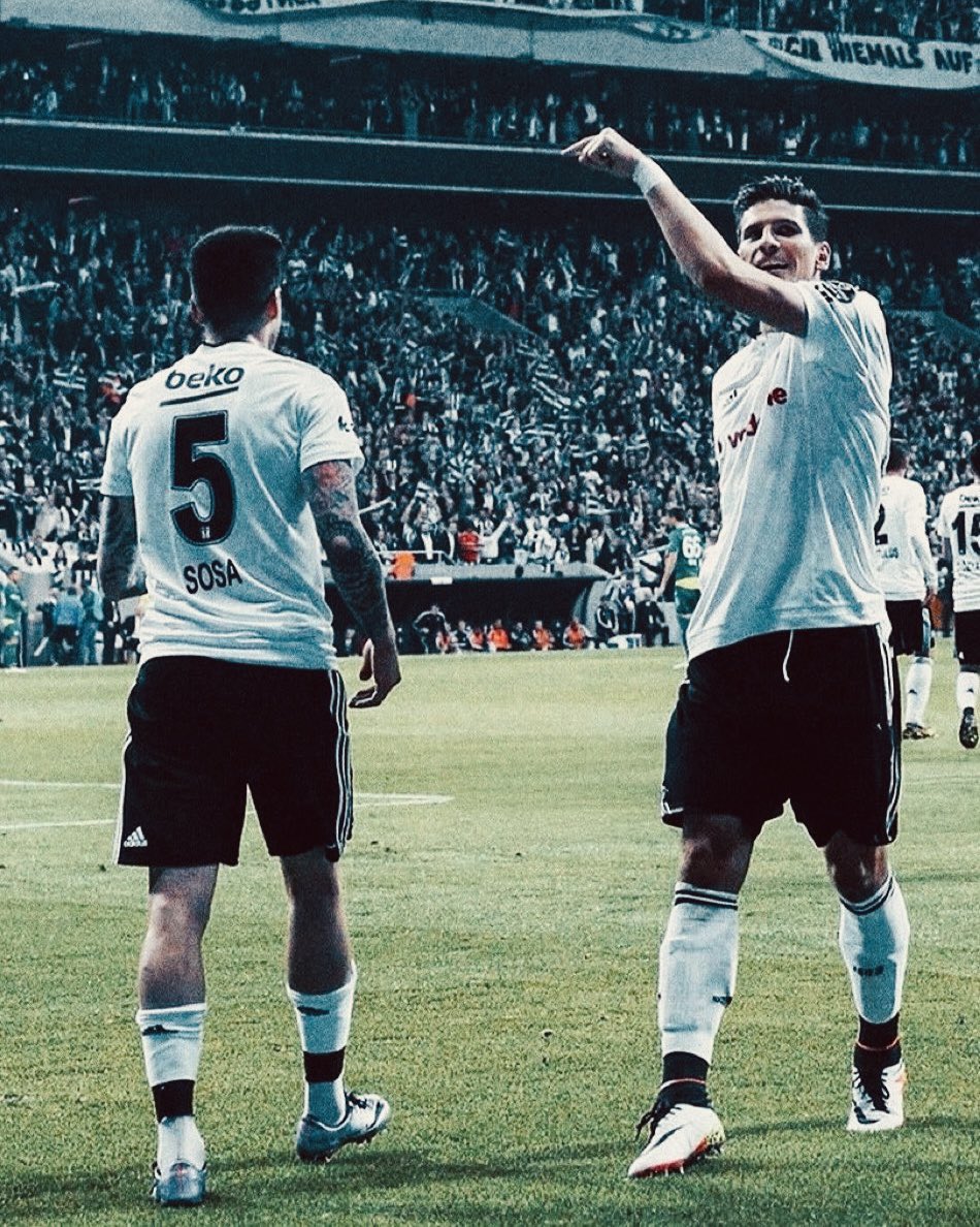 sportskafa's tweet photo. Anılar, anılar, şimdi gözümde canlandılar,
anılar, anılar, beni bu akşam ağlattılar. https://t.co/auAOiDgbOm