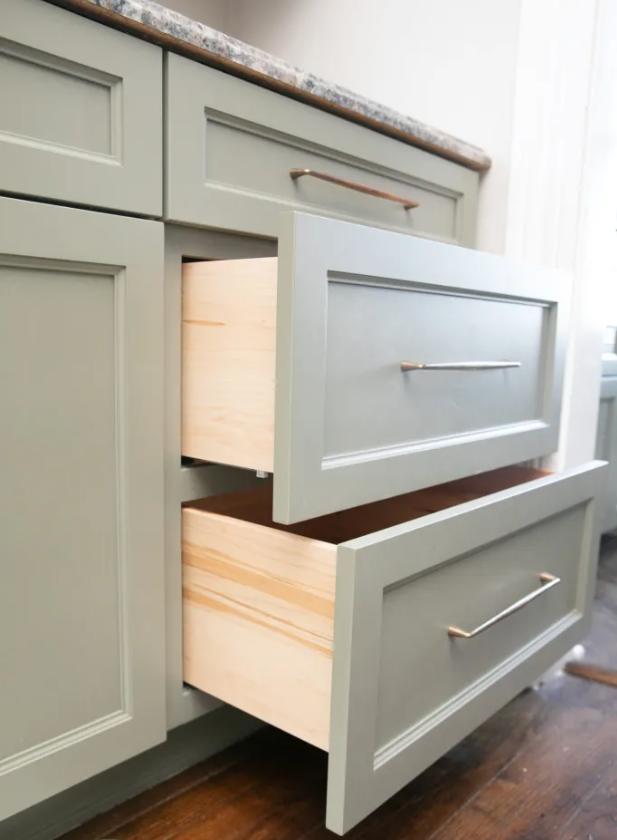 cabdoorstore's tweet photo. Brad & Amanda did a great job turning these cabinet doors into drawers! Check out the How-To: https://t.co/whDMXyjHqH

Get your own here: https://t.co/qGPqJjyhTL