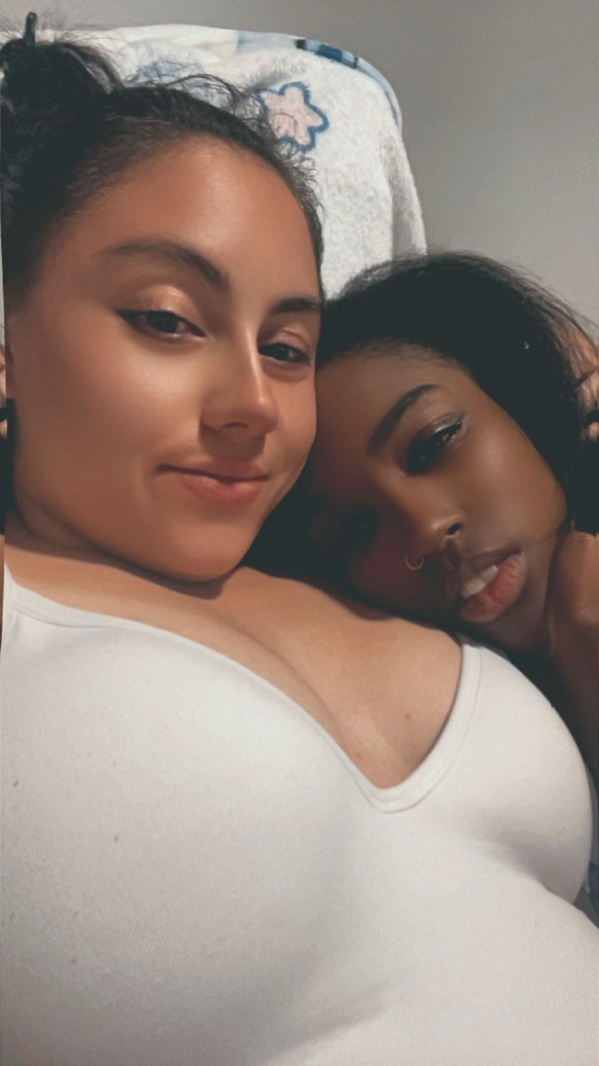 DestinyGorqeous's tweet photo. 💍🥰🫱🏼‍🫲🏾😏 https://t.co/WeXdBn6Gqt