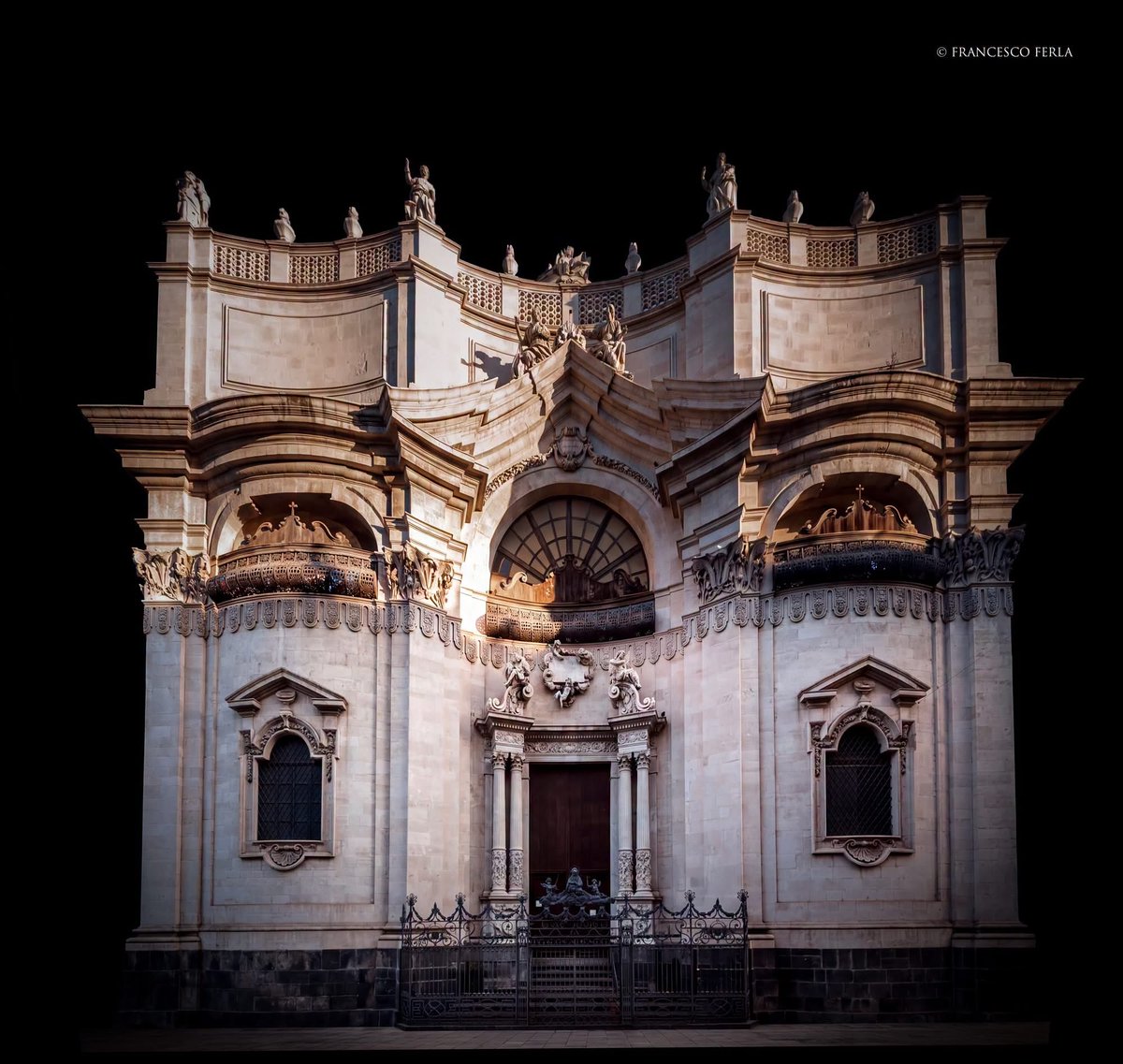 Maurizi063's tweet photo. Badia di S.Agata a Catania 
Area Patrimonio dell'Umanità Unesco di Catania. Sicilia.  Foto  Francesco Ferla. https://t.co/C4qRabjREJ