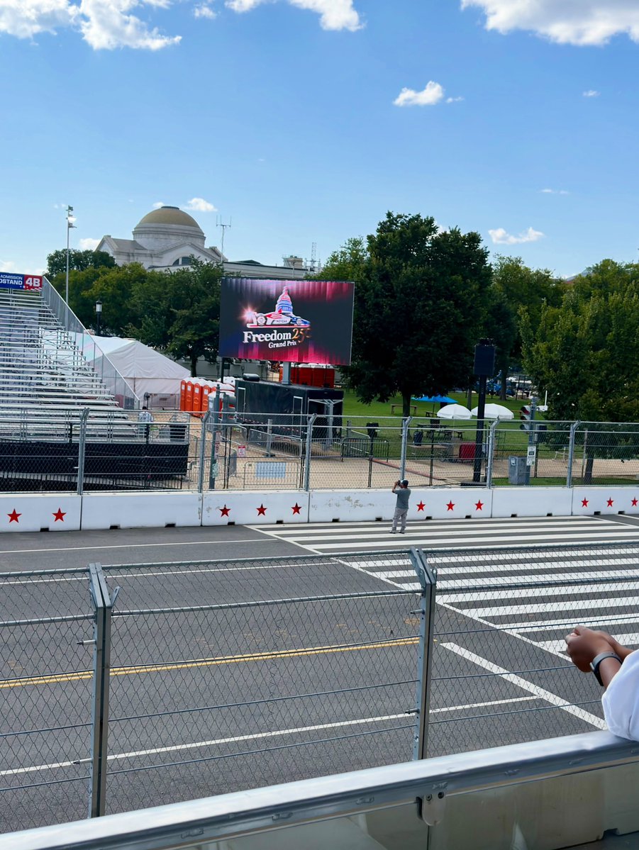 PearlyLindbeck's tweet photo. Had a great time at the Indy 250 in DC this weekend. The highlight was visiting the pit crews. The open bar and AC were great too. https://t.co/ozuchD7l1b