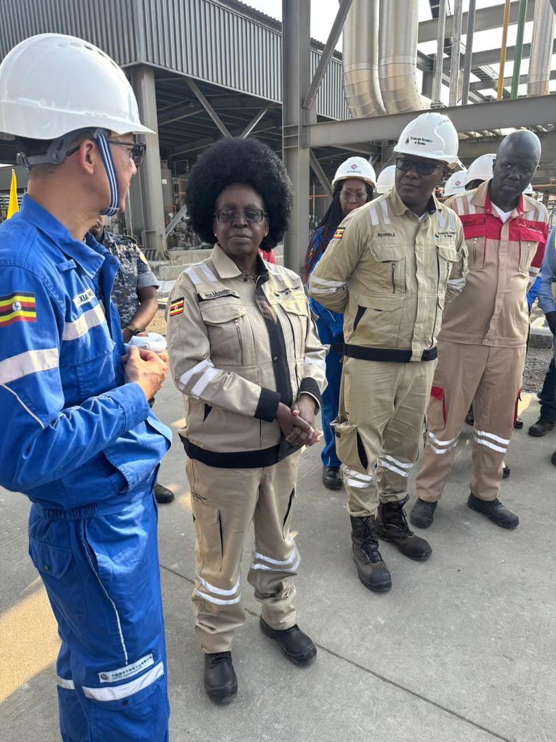 CNOOCUgandaLtd's tweet photo. Today, the Cabinet Minister for Energy and Mineral Development, Hon. Dr. Monica Musenero Masanza,  undertook an oversight visit to  the Kingfisher Oilfield  ahead of the Presidential visit scheduled for 2nd  September 2026.

The delegation toured key project facilities, including the Central Processing Facility (CPF), the active drilling site at Pad-2 and the Waste Management Facility. They received updates on project readiness, ongoing commissioning activities, National Content, infrastructure development and community development initiatives.

With major infrastructure complete and commissioning activities ongoing, the Kingfisher Project continues to progress safely  towards production, creating lasting value for Uganda.

Energy for a Better Future.