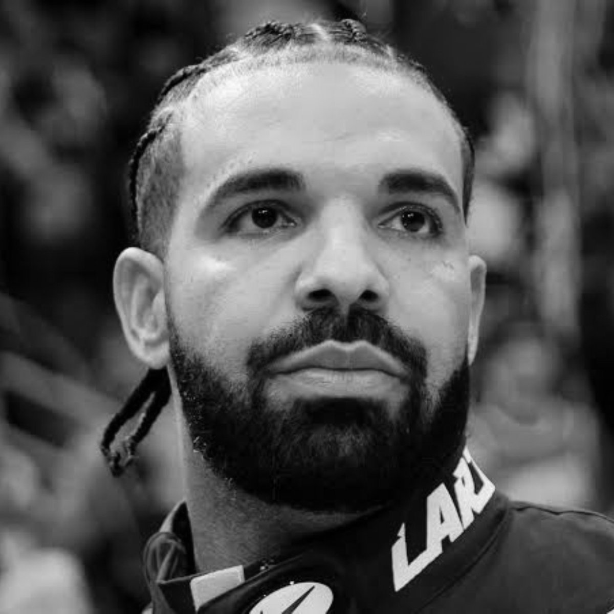 GodswillRed's tweet photo. The fact that some Drake fans STILL claim he won the beef against Kendrick Lamar is genuinely one of the funniest things I’ve ever heard. 😭

Did y’all not hear “Euphoria,” “Meet the Grahams” or “Not Like Us”?

Drake didn’t win shit. Kendrick ENDED that beef. 💀

Drake got EXPOSED and HUMILIATED so badly, even kids were dancing to “Not Like Us.” 😂

So where exactly are y’all getting this “Drake won” narrative from?