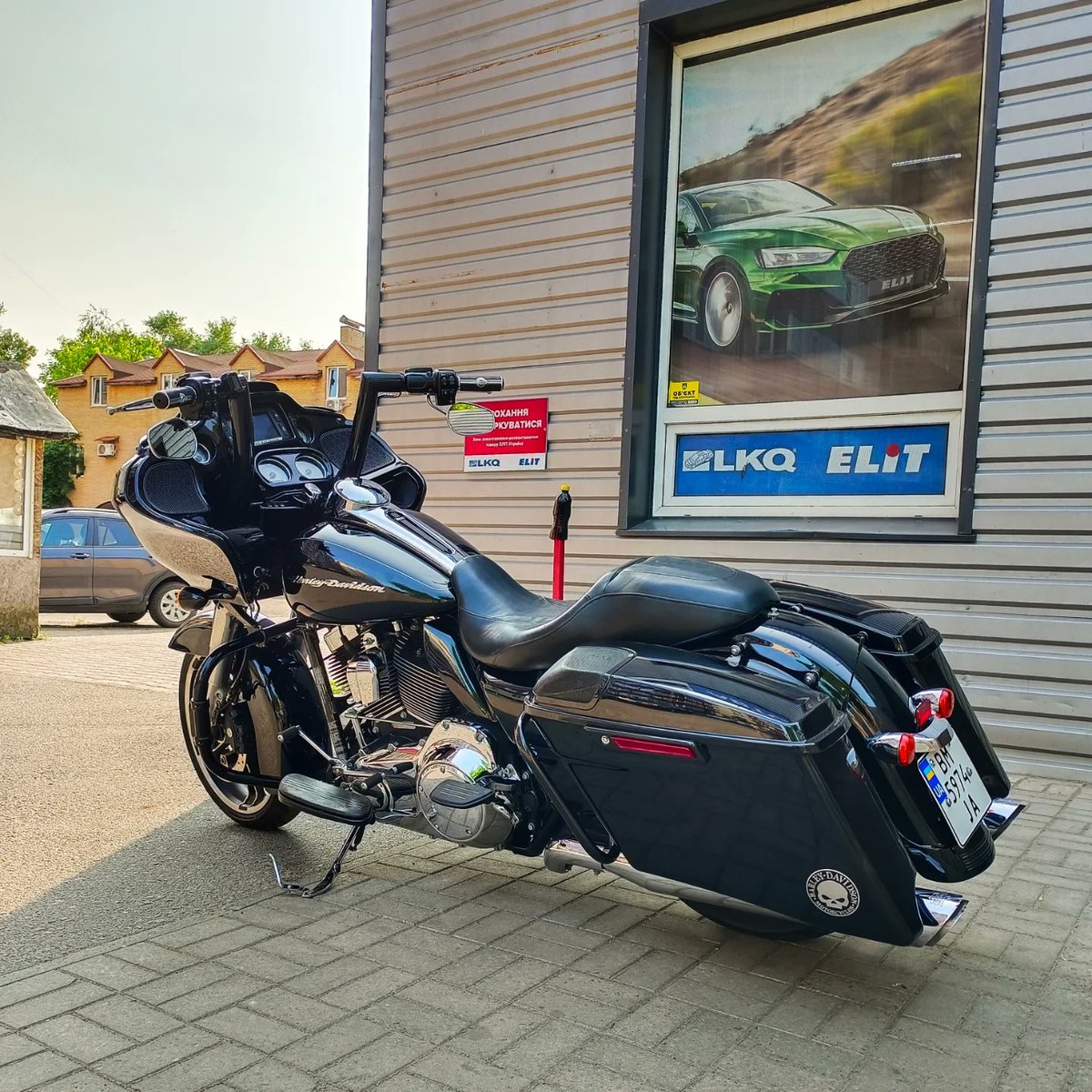 OrphaTsoo88u's tweet photo. Common questions I get in the Harley parking lot
—When did you buy it? I used to have an Izh, Java, Voskhod, or MT! —Don’t your hands go numb? —Why are your feet out front? Oh, cars are like that too…
—Why is there a toy dog on the handlebars? Oh, https://t.co/W5HQIfMy05