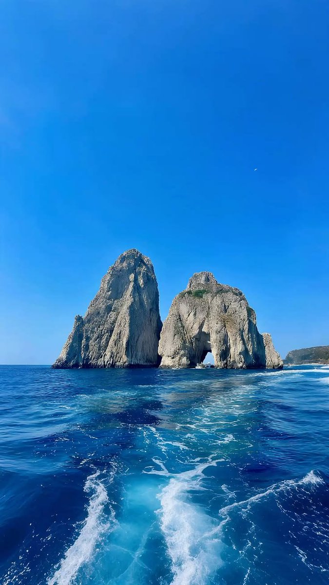 naturehealyou's tweet photo. mediterranean sea https://t.co/iTQP8oMyKm