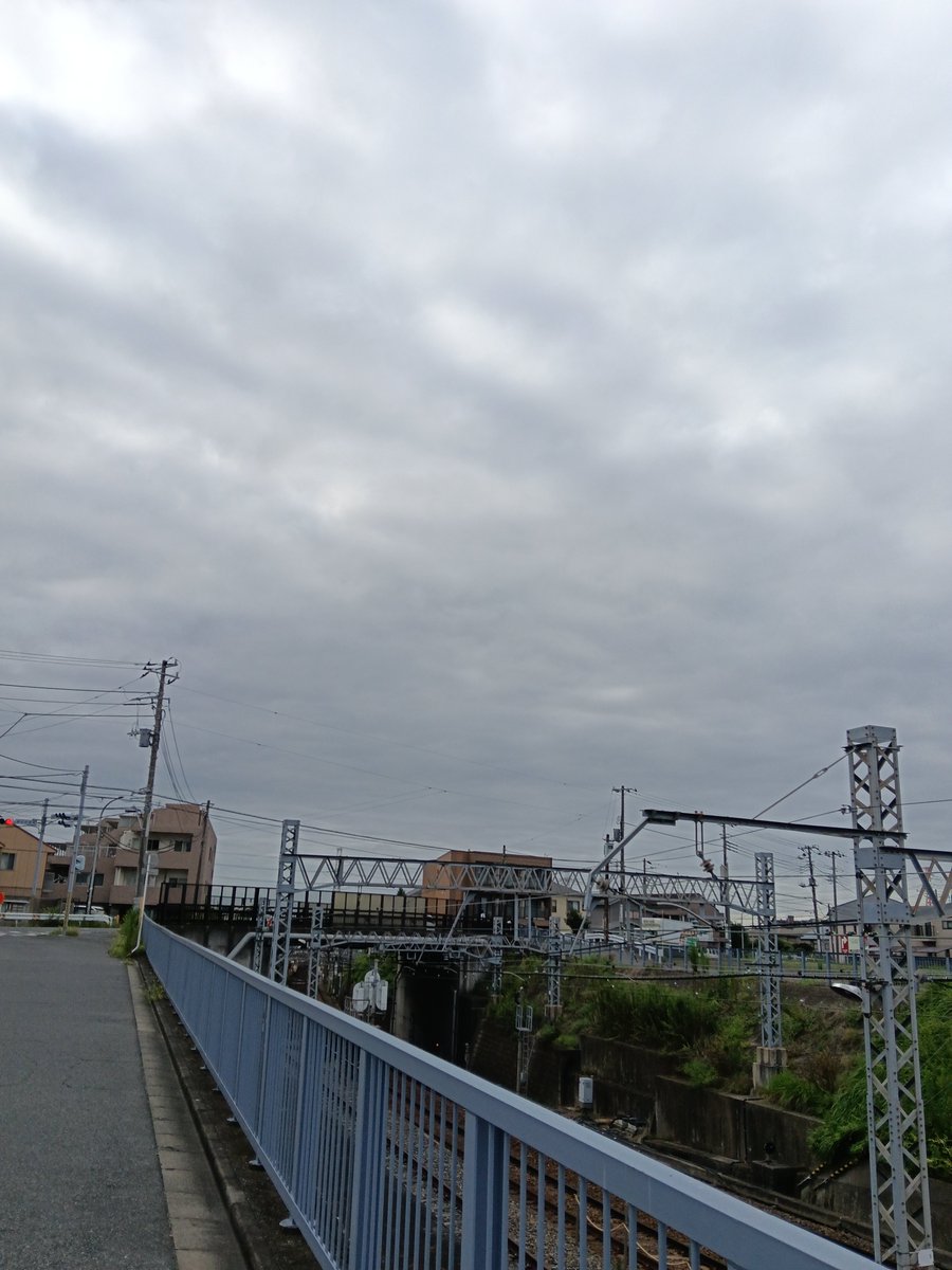 Daniel068961783's tweet photo. おはようございます☁
今日から9月☁
1ヶ月しっかり頑張ろう😀 https://t.co/skgEPbKXmI