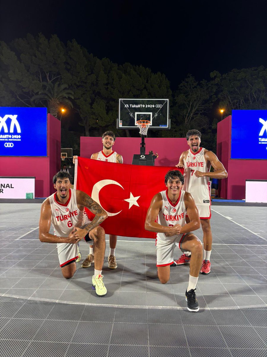 tbfaltyapilar's tweet photo. İtalya'da düzenlenen Akdeniz Oyunları'nda mücadele eden 3x3 23 Yaş Altı Erkek Milli Takımımız, çeyrek finalde Hırvatistan'ı 18-16 mağlup ederek adını yarı finale yazdırdı.

 Ay-yıldızlılarımız, yarı final mücadelesinde 1 Eylül Salı günü TSİ 19.15'te İspanya ile karşılaşacak.

3x3 23 Yaş Altı Kadın Milli Takımımız ise çeyrek final karşılaşmasında Fransa’ya 21-13 mağlup olarak Akdeniz Oyunları'nı noktaladı.

3x3 23 Yaş Altı Erkek Milli Takımımız ile 3x3 23 Yaş Altı Kadın Milli Takımımızın aldığı sonuçlar için; https://t.co/CP5WcvuNy7

@tbf