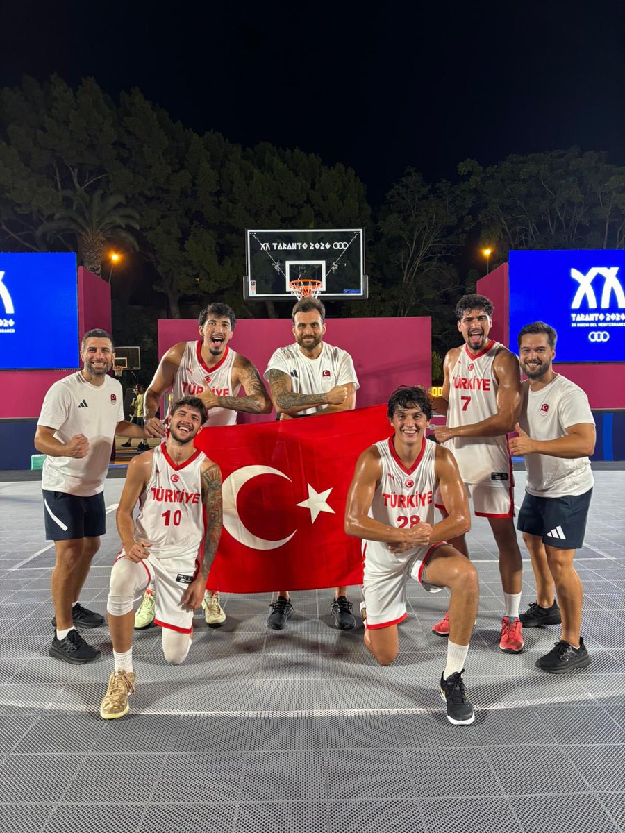 tbfaltyapilar's tweet photo. İtalya'da düzenlenen Akdeniz Oyunları'nda mücadele eden 3x3 23 Yaş Altı Erkek Milli Takımımız, çeyrek finalde Hırvatistan'ı 18-16 mağlup ederek adını yarı finale yazdırdı.

 Ay-yıldızlılarımız, yarı final mücadelesinde 1 Eylül Salı günü TSİ 19.15'te İspanya ile karşılaşacak.

3x3 23 Yaş Altı Kadın Milli Takımımız ise çeyrek final karşılaşmasında Fransa’ya 21-13 mağlup olarak Akdeniz Oyunları'nı noktaladı.

3x3 23 Yaş Altı Erkek Milli Takımımız ile 3x3 23 Yaş Altı Kadın Milli Takımımızın aldığı sonuçlar için; https://t.co/CP5WcvuNy7

@tbf