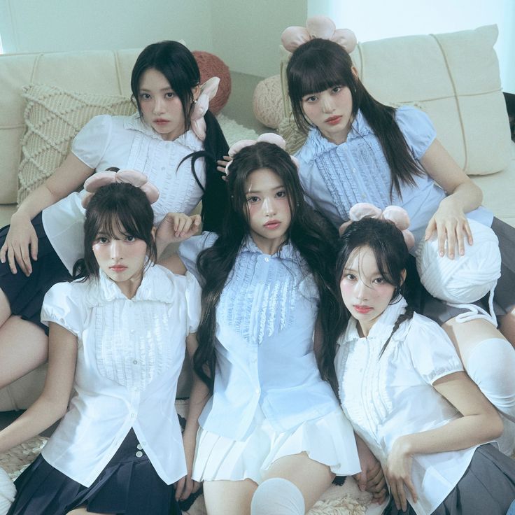 minamiscent's tweet photo. Most searched 5th gen female idols on Naver in August

#WONI — 1st (325,400)
#LIV — 2nd (182,300)
#ZENA — 3rd (180,800)
#MINAMI — 4th (148,900)
#MAY — 5th (143,600)

#RESCENE #리센느 #リセンヌ https://t.co/sCyJy3Ju5W
