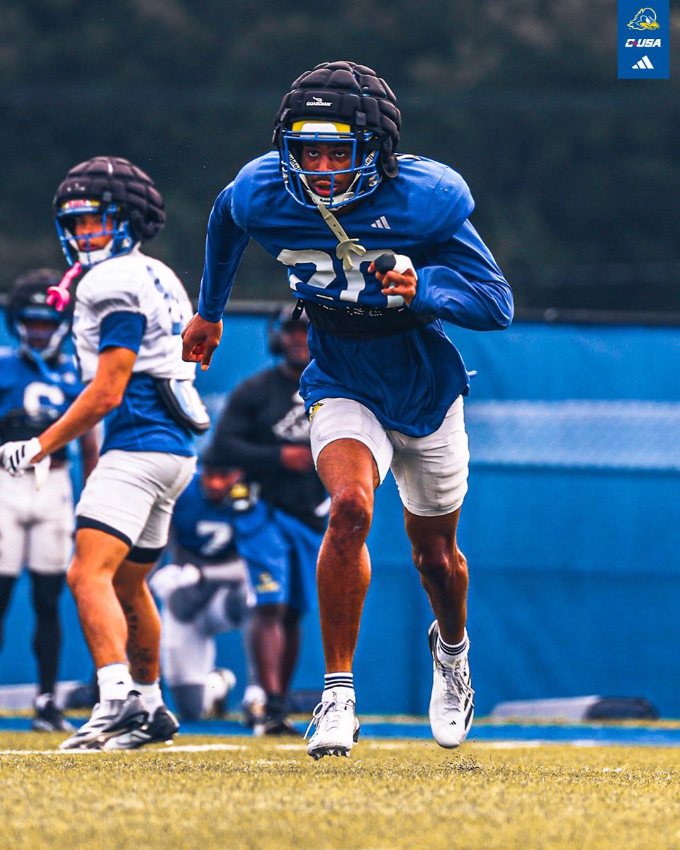Delaware_FB's tweet photo. Gearing up for Thursday under the lights! See you there! 👋

📰: https://t.co/LMTYWZdeia
🗒️: https://t.co/93gbhuCJ2h https://t.co/vYcTM2iFz2