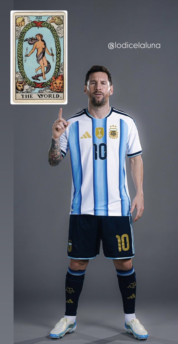 Lodicelaluna's tweet photo. 21 años con la Selección Argentina.

No podía ser otro número.

En el Tarot, el Arcano XXI es El Mundo: la culminación de un viaje, la obra terminada, el ciclo que llega a su punto máximo y finalmente se cierra.

Messi recorrió todos los caminos: la ilusión, el dolor, las caídas, las críticas, la perseverancia y, finalmente, la gloria.

21 años. Arcano 21. El Mundo.

Como si el destino hubiera esperado hasta completar la vuelta entera para decirle:

“Ya está, Leo. El ciclo se cumplió.” 🌎🇦🇷⏳🐐