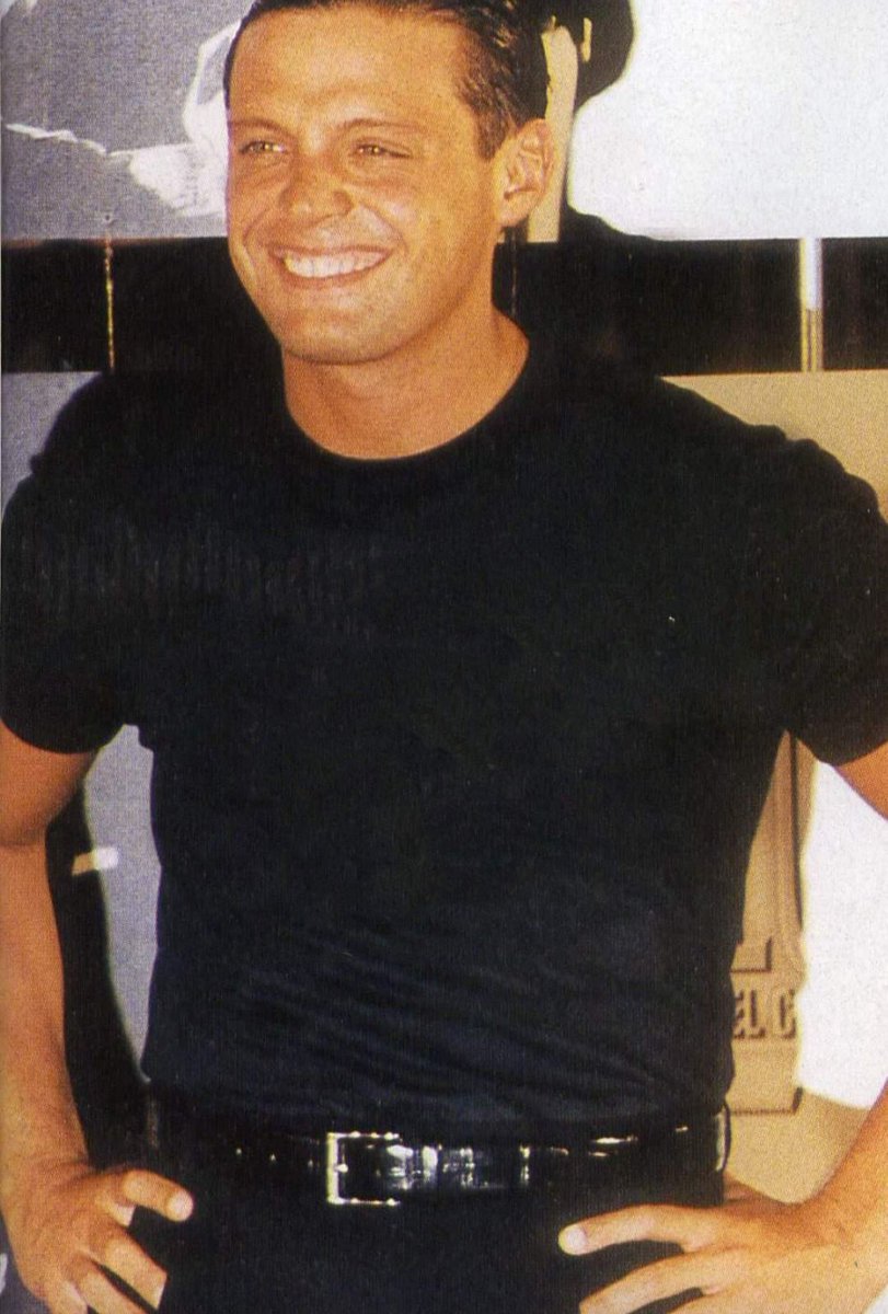 todoxluismiguel's tweet photo. Adorarte para mí fue religión ♫
@lmxlm #LuisMiguel #TXLM #FansClubOficialChile #TXLM38 https://t.co/Jj5zABa9x7