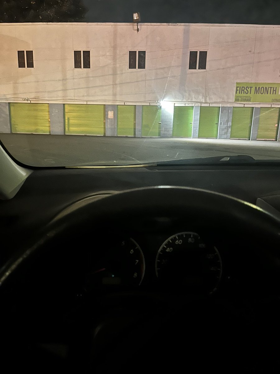quingxo's tweet photo. came back from flight car is dead AUGGHHHH https://t.co/ZJ0HihYiFx