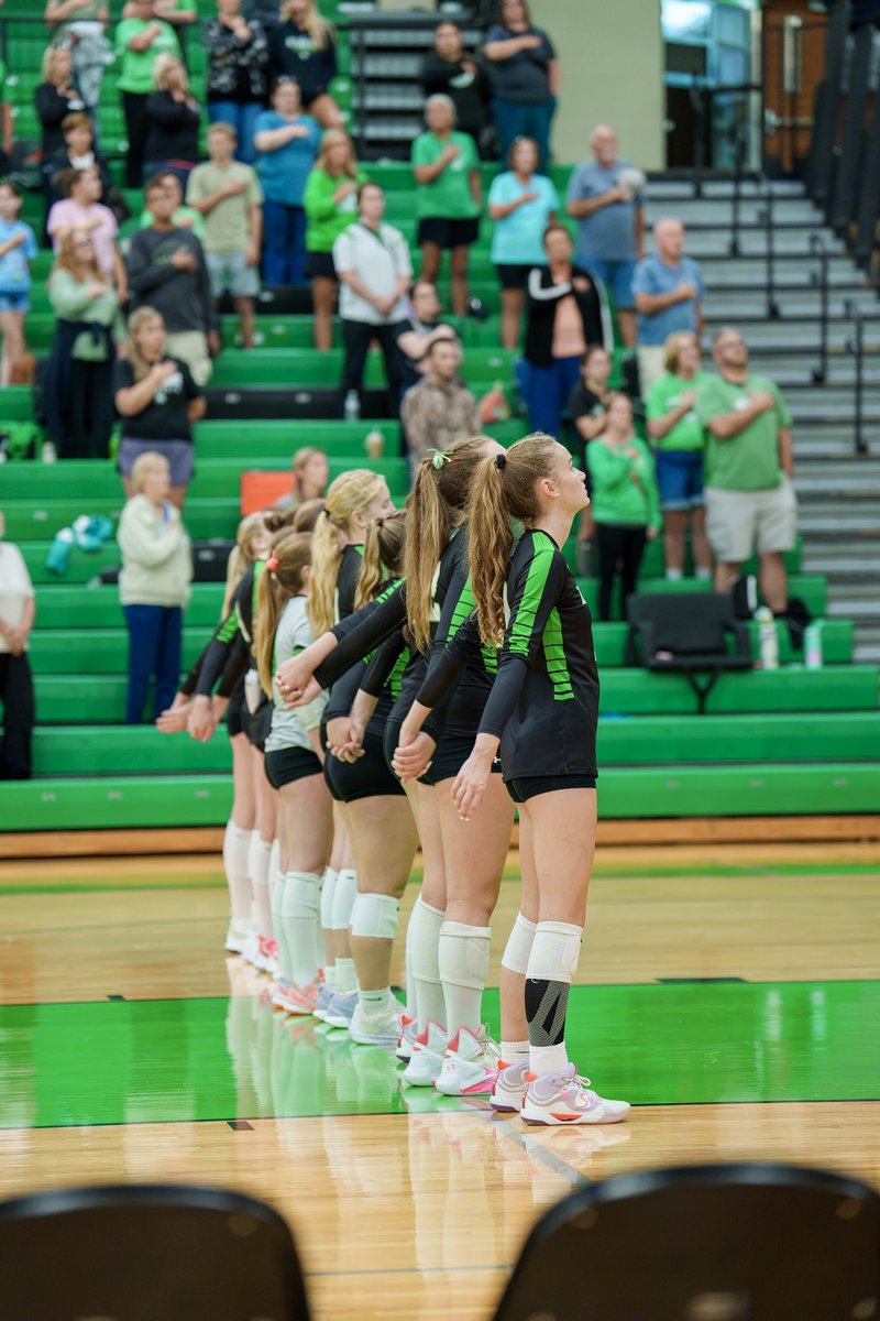 harrisonvball's tweet photo. PROGRAM SWEEP vs Colerain ‼️‼️
#ThinkBig #FindYourGreatness https://t.co/6PsMpEoRDn