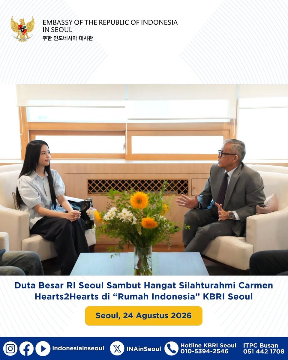 H2H_INA's tweet photo. Pada 24 Agustus 2026, Carmen, anggota Hearts2Hearts asal Indonesia, di tengah jadwalnya yang padat, berkesempatan berkunjung ke KBRI Seoul dan bersilaturahmi dengan Duta Besar RI Seoul, Bapak Cecep Herawan. 🇮🇩🇰🇷 

Dalam suasana hangat, Dubes Cecep dan Carmen berbincang mengenai perjalanan dan pengalaman Carmen berkarier di industri K-Pop, serta perannya sebagai talenta muda Indonesia yang turut memperkenalkan Indonesia kepada masyarakat Korea dan dunia. 🌏✨ 

Dubes Cecep juga menyampaikan apresiasi atas kerja keras dan berbagai capaian Carmen, sekaligus berpesan agar sebagai duta bangsa, Carmen terus berkarya dan membawa nama baik Indonesia. Ia juga menegaskan bahwa KBRI Seoul akan selalu menjadi rumah bersama bagi seluruh masyarakat Indonesia di Korea Selatan. 💙💙 

Senang bisa menyambut salah satu talenta muda Indonesia yang kini bersinar di panggung Korea. Terus berkarya dan menginspirasi, Carmen! 🇮🇩🌟 

Source https://t.co/oDvWN5kCxK

#Hearts2Hearts #하츠투하츠 #H2H
@Hearts2Hearts