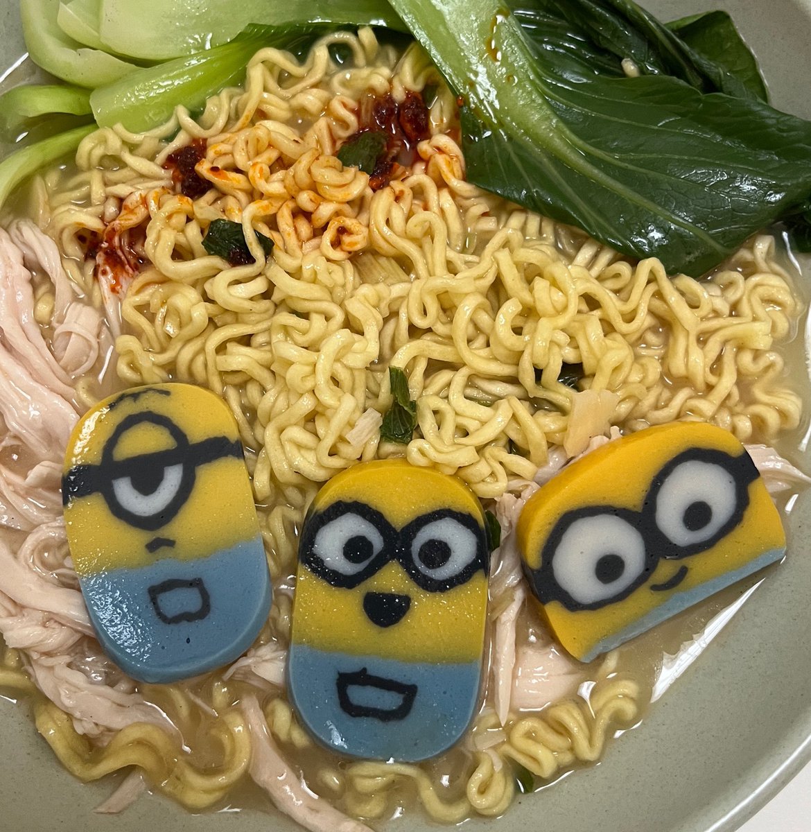 jxiaoo's tweet photo. Having minions for dinner https://t.co/6BK7FcJdeJ
