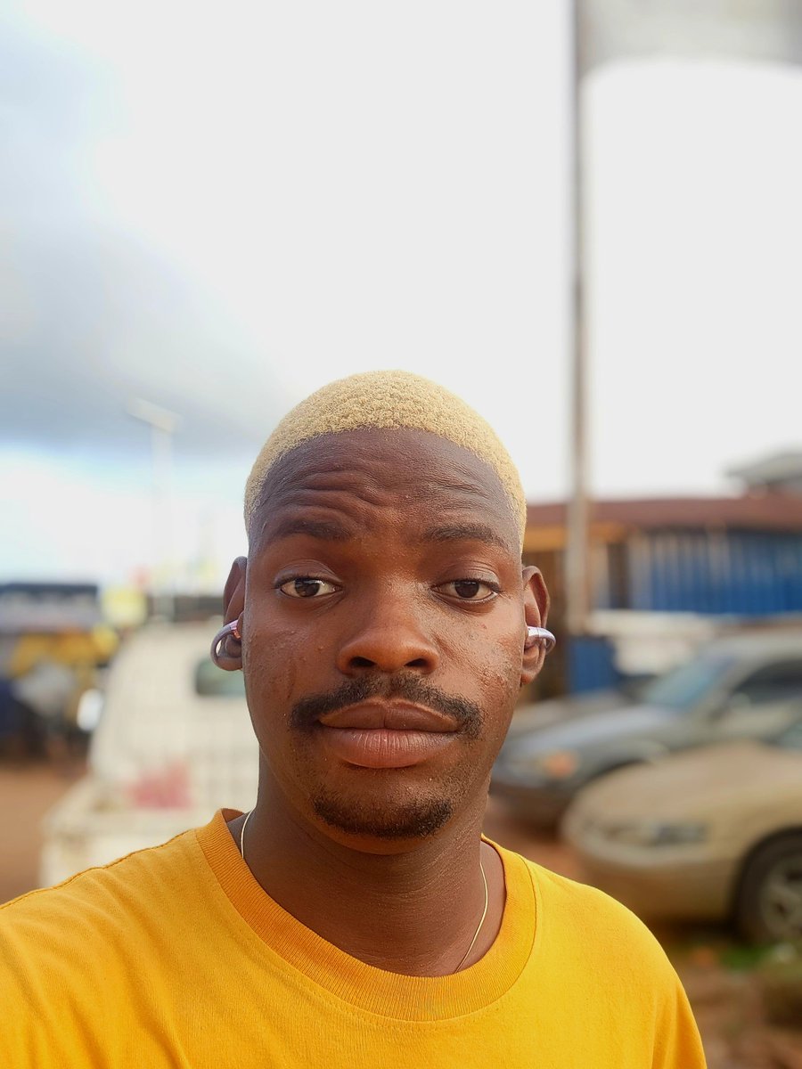 ComradeOla24's tweet photo. Since morning, I have seen people online posting pictures of themselves from when they believed in God and when they didn’t.

Well, I have to say that believing in God or not doesn’t determine how you look. At most, it may affect how you dress if you are religious.

I was an agnostic and atheist from 2021 until January 2023, though I never really made a buzz about it online. In 2023, I reverted to Islam, and since then, I have been striving to become a better Muslim.

Interestingly, not much has changed about my appearance, except that I have obviously grown older and, hopefully, more mature.

Attached are pictures of me from when I was an atheist and now.

2022.                                   2026.