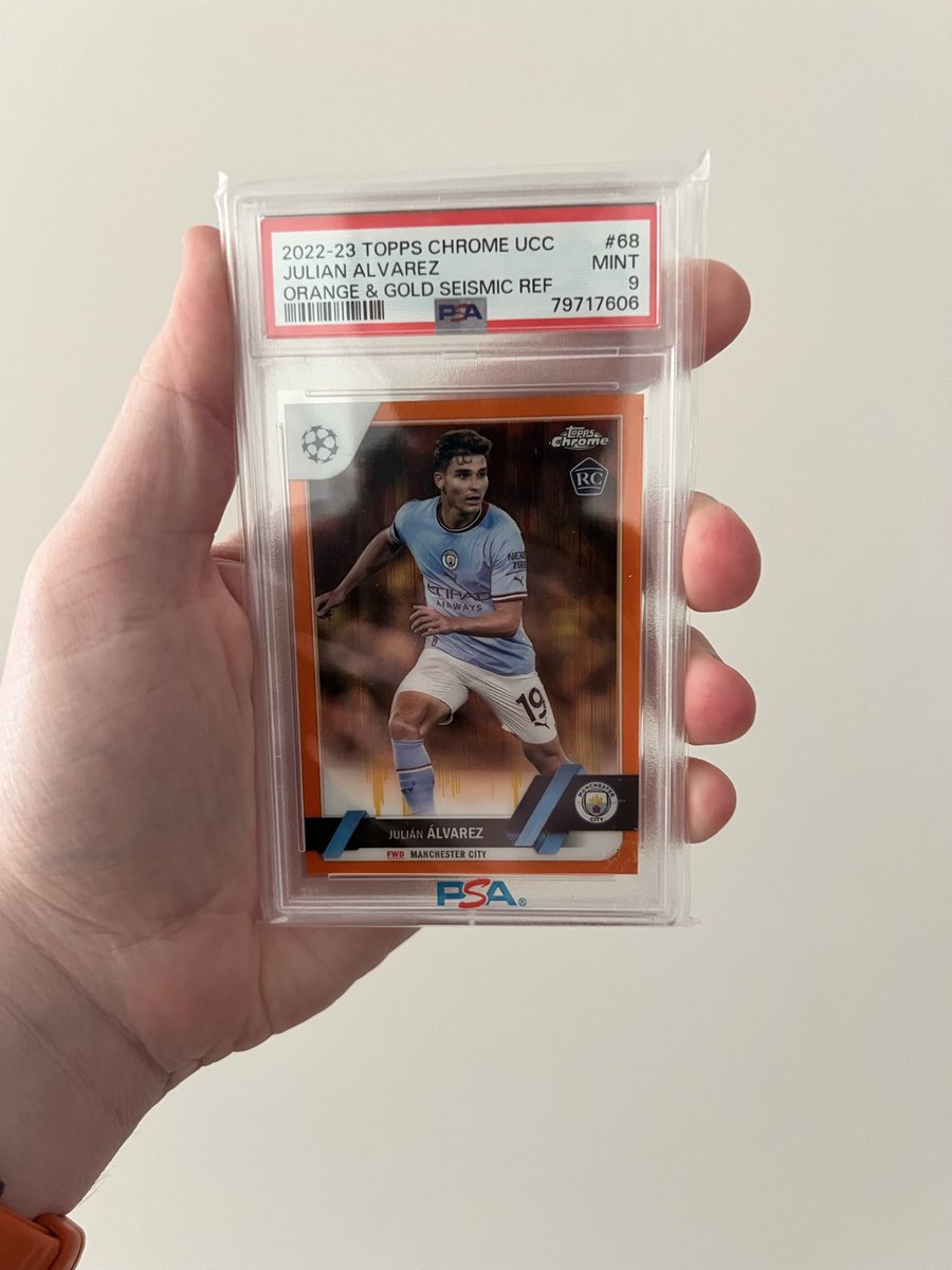 GoneCards's tweet photo. Wow I do not have very many cards left. 

🚨GIVEAWAY🚨

To enter:

Follow
Retweet 

Winner picked Sunday night (9/6). Free shipping US, international must pay! https://t.co/D1f5Woko5a