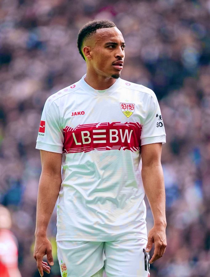 FTItaliano__'s tweet photo. 🚫 La llegada de Jamie Leweling a la Roma se ha estancado pese al acuerdo con el Stuttgart por 35M€ + 5M€ en bonus. 

El jugador no está convencido del destino y ha puesto la negociación en stand-by. 

🗞 - @NicoSchira https://t.co/D5BVLsSiJh