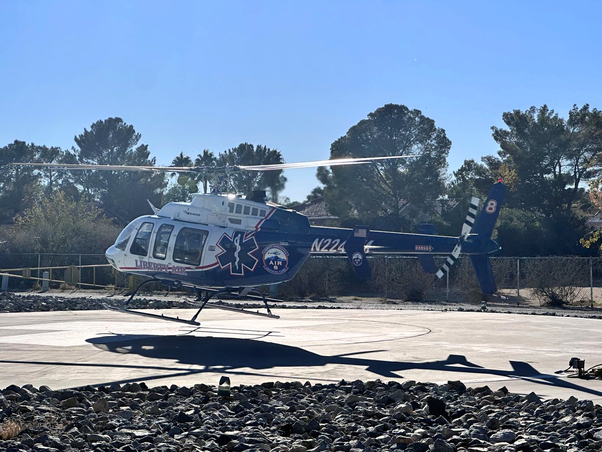 AirMethodsCorp's tweet photo. We're hiring a pilot for Liberty Air in Ridgecrest, CA, and we're offering a $40K sign-on bonus! If you're an experienced pilot ready to make an impact in a community that needs you, we want to talk. Join the team today! 🚁 https://t.co/0A5OismKpc https://t.co/93BbrwrAUp
