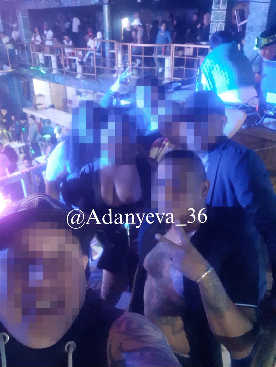 Adanyeva_36's tweet photo. Un poco de ayer rodadita, regueton en #lacasadelabuelo cena, y así terminamos 😈🥵🍍 y seguimos con ganas de algo deli, que se hace hoy ... https://t.co/xc3kzwx9qo