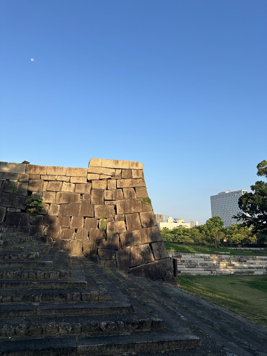 tama196's tweet photo. おはようございま〜す♪
(*´∇｀*)
9月スタート
西日本を中心に厳しい残暑が続きます

熱中症の危険が続くため、こまめな水分補給や適切な冷房の使用など引き続き暑さ対策を心掛けてください

本日は、雑節の「二百十日」
災難が起こりやすい厄日として警戒されてます

今日も、よろしくお願いします https://t.co/AWVtEwopD8