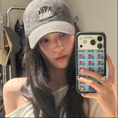 chelseachangs's tweet photo. #NewProfilePic https://t.co/yV2d702jKN