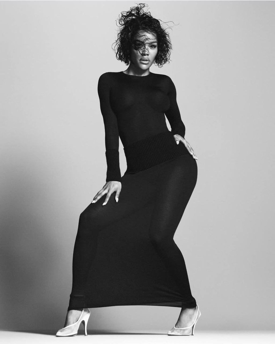 TeyanaXTaylor's tweet photo. @TEYANATAYLOR // Alaïa Summer/Fall 2026 campaign, shot by David Sims 🩶 https://t.co/1nv6F6XsDn